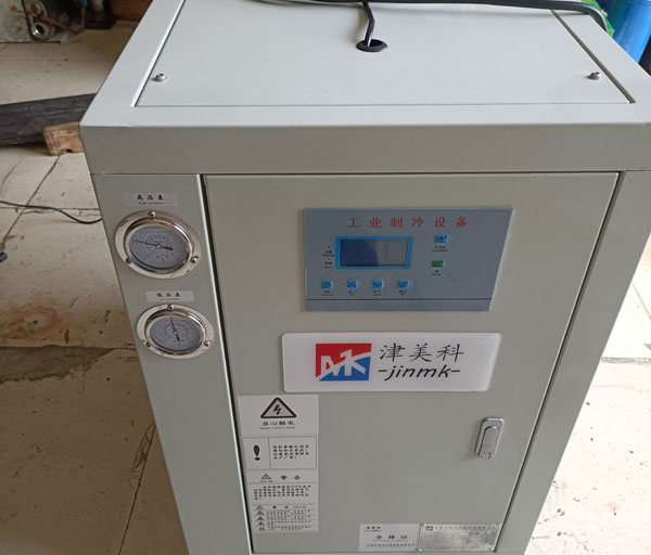 2匹風(fēng)冷式冷水機